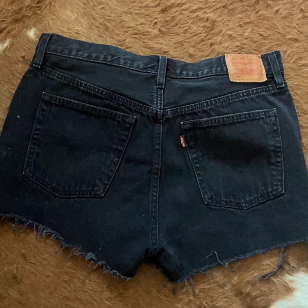 501 Black Levi Shorts